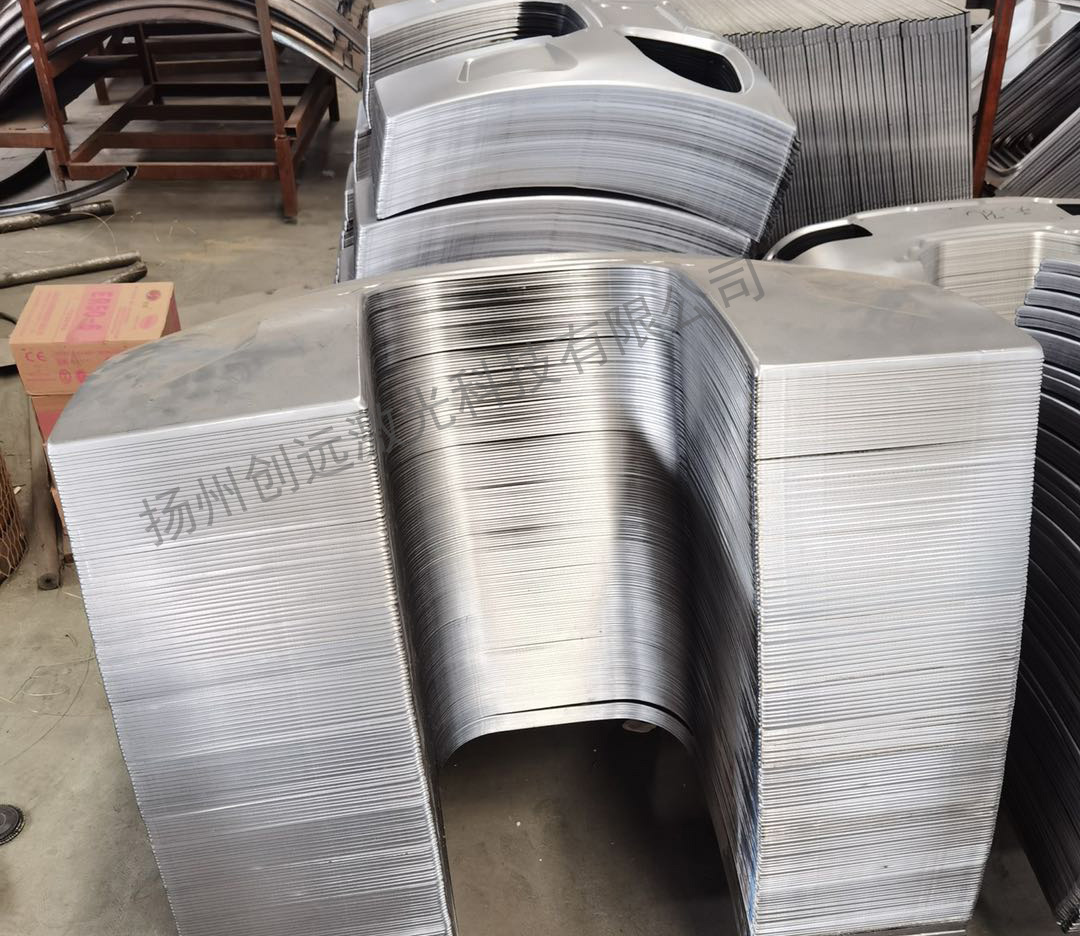 ���̰���