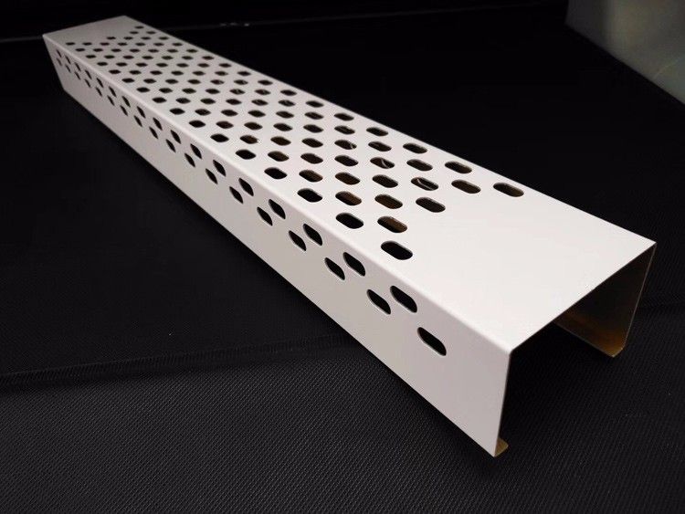 佛山聯霸沖孔鋁單板生產廠家為您定制